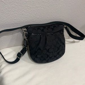 Coach Signature jacquard Black Crossbody bag🐴